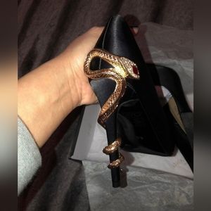 Azalea Wang Queen of Kings Pumps